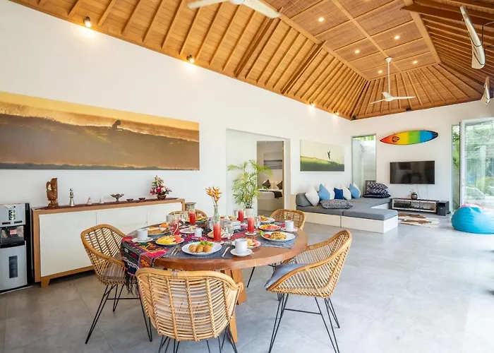 Becca 4 Bedroom At Near To The Villa Seminyak