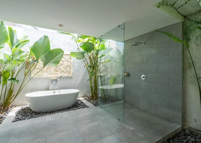 Villa Becca 4 Bedroom At Near To The Seminyak