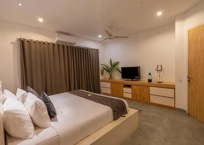 Becca 4 Bedroom At Near To The