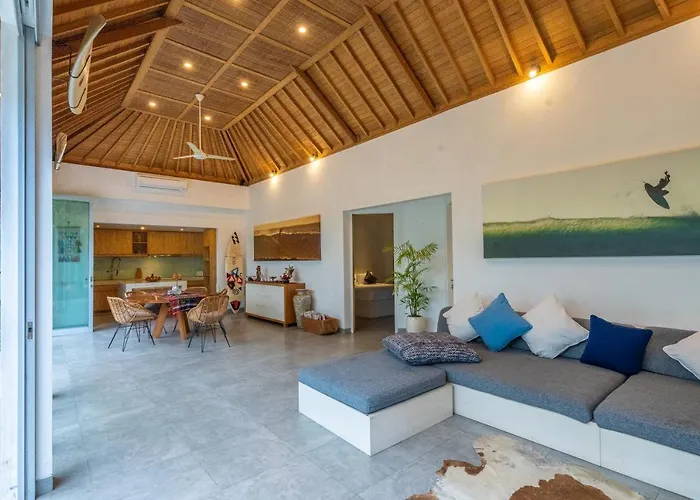 Becca 4 Bedroom At Near To The Villa Seminyak